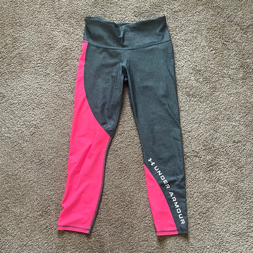 under armor Capri work out lagging. Like new!